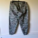 Lane Bryant  Cargo Jogger Pants Women Green Camo Pockets  Size 18 Photo 2