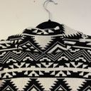 CHAPS  Black White Southwestern Patterned Vest M Photo 1