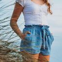 Hollister Ultra High Rise Paperbag Shorts Photo 3