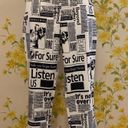 OVI all over print newspaper pants size L Photo 3