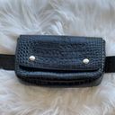 L'Academie Caden Belt Bag In Black Photo 4