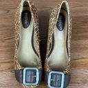 Fossil  Maddox Pump Giraffe Pattern and Stacked Heel Size 9 Photo 4