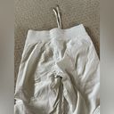 Lululemon  Studio II Pant Liner in Polar Cream Size 4 Bin 247 Photo 7