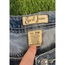 Earl Jean Jeans  Photo 5