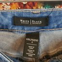 White House | Black Market WHBM Girlfriend Light Wash Distressed Denim Jeans Size 4 Photo 12