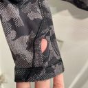 Lululemon  Close to Crossing Long Sleeve Riki Heritage Camo Black Women’s Size 4 Photo 3