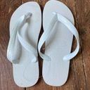 Havaianas  White Thong Flip Flops size 37/38 Photo 0