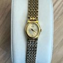 Seiko  Ladies Watch Vintage Gold Tone Bracelet Gold Tone Oval Dial Photo 0