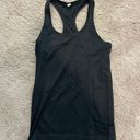 Lululemon Tank Photo 1