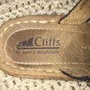 White Mountain CLIFFS BY  BLACK FLOWER WELL CUSHIONED THONG SANDALS SIZE 7M Photo 1