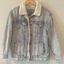 Levi’s  SHERPA EX-BOYFRIEND TRUCKER JACKET Size M Light Wash Photo 1