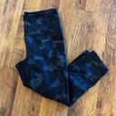 Yogalicious Yogalicous Black Camo Leggings Photo 0