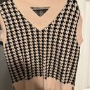 Houndstooth Sleeveless Vest Photo 0