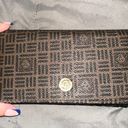 Anne Klein wallet Photo 0