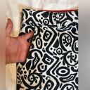 Isaac Mizrahi  Black and White Pattern Shorts Photo 4