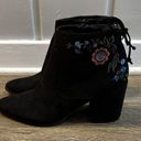 Unisa  Floral Embroidered Booties Black Faux Suede Size 7.5 Women’s Boho Country Photo 1