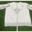 Nba  Chicago Bulls Vintage Womens White Logo Sweatshirt Medium Photo 4