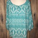 Everly small green & white patterned blouse Photo 0