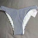 Lululemon Seersucker Skimpy Mid Rise Bottom NWT Size XL (Stripped White Blue) Photo 0