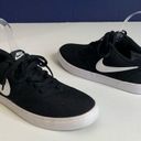 Nike SB Check Solarsoft Canvas Skate Shoes
921463-010
Women’s 7.5 Black/White Photo 2