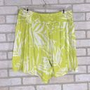 Torrid  NWT 5” Pull On Super Soft High Rise Shorts in Tropical Print Size 1 Photo 8