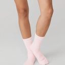 Alo Yoga NWT Unisex Half-Crew Throwback Sock - Powder Pink/White Size Large Photo 1