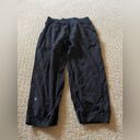 Lululemon Dance Studio Black Cropped Pants Size 4 Bin 187 Photo 3