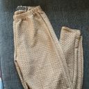 Pretty Little Thing Tan crinkly pop corn ribbed leggings Photo 1