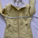 Gallery  standard collar quilted coat. S Small Yellow. Photo 8