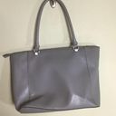 Guess  Women’s  Large Sized Tote with top handles EUC ( Flaw) Photo 2