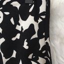 Katherine Barclay  Black White Floral Skirt-F21 Photo 2