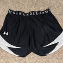 Under Armour Shorts Photo 0