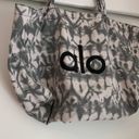 Alo Yoga  Gym Bag/Large Shopper Tote Grey Tiedye Photo 2