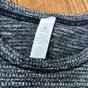 Lululemon Women’s  grey heavy long sleeve top size 4 Photo 2