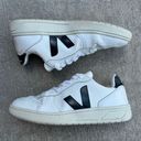 VEJA V-10 Sneakers Photo 5