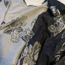 Abercrombie & Fitch  embroidered kimono shawl Photo 3