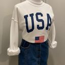 Gildan NWOT  White USA American Flag Patriotic Crewneck Sweater Sweatshirt - M Photo 1