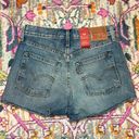 Levi's  High Rise Wedgie Fit Jean Shorts NWT Size 28 Photo 7