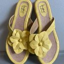 Born concept BOC  Women’s Yellow Sandal with Yellow Leather Flower Size 8 NWOT Photo 0