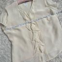 Jones New York Vintage 100% Silk Sz 10 Cream Ruffle Blouse Button Up Fluttersleeve Photo 6