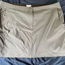 L.L.Bean  Women's Water-Repellent Comfort Trail Skort Mid-Rise 290595 Size 20 Photo 6