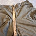 Bermuda Rei  shorts, machine wash, light weight, pockets front and back Size 20W Photo 4