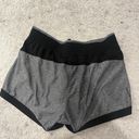 Head  black and great running shorts Photo 2