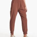 Vuori  Womens Villa Joggers XXL Lightweight Jogger Pants Brown Hazelnut High Rise Photo 0