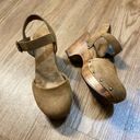 House of Harlow 1960 brown platform clogs Photo 8