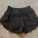 Lululemon Hotty Hot Short 2.5” Photo 0