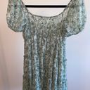 Sage Green Flowy Floral Dress, size M Size M Photo 1