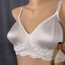 Second Skin New Vintage Olga Simply Perfect Satin Bra 32D  White 33042 Unlined Photo 2