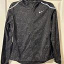 Nike  Shield Impossibly Light Women's Running Jacket Photo 0