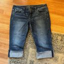 Madison Size 15/16 Denim Capris Photo 0